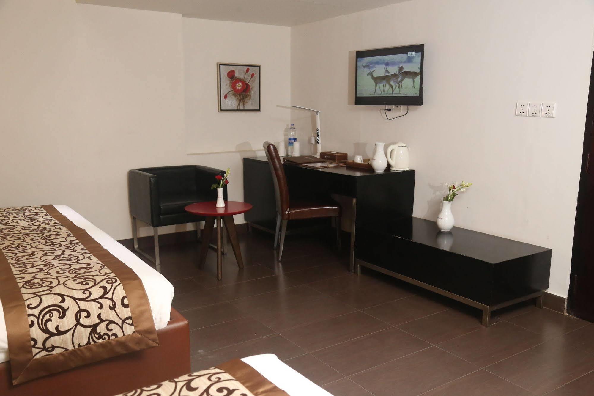 Galesia Hotel & Resort - דאהקה מראה חיצוני תמונה