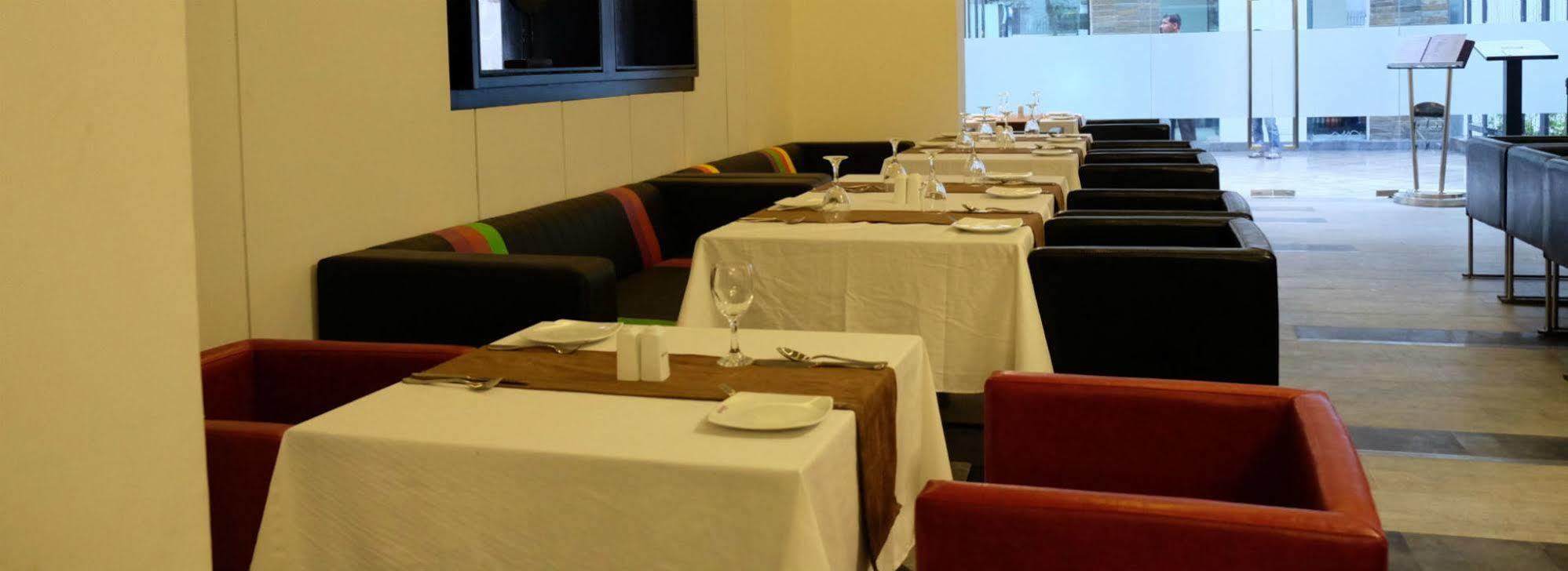 Galesia Hotel & Resort - דאהקה מראה חיצוני תמונה
